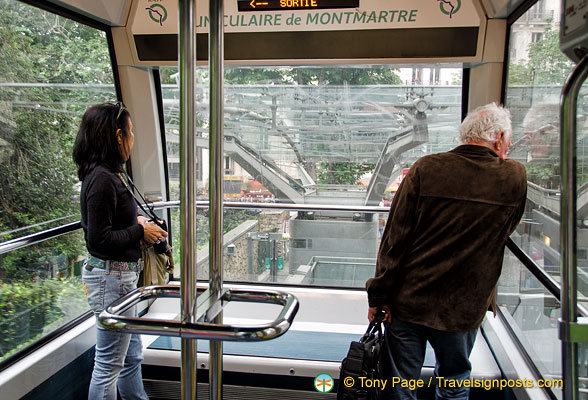 montmartre_funicular_AJP4114.jpg